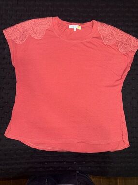 C&C California Coral Lace-Shoulder Short Sleeve Tee